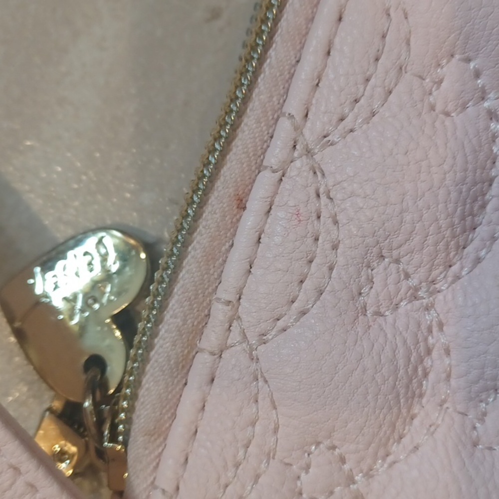 Betsey Johnson Pink Heart Design Quilted Clutch - Picture 7 of 8